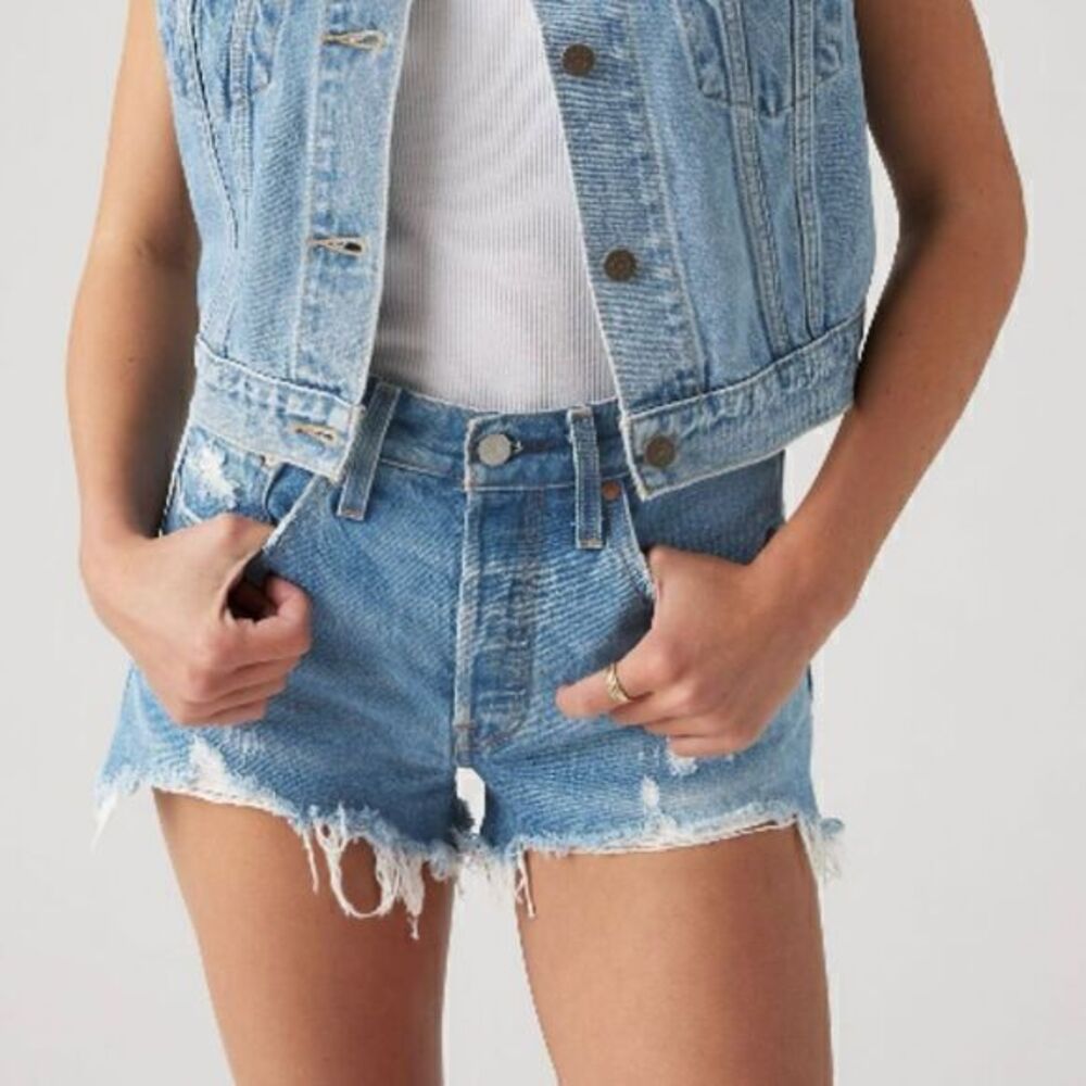 Levi’s 501 Cutoff Jean Shorts Size 31 NWT
